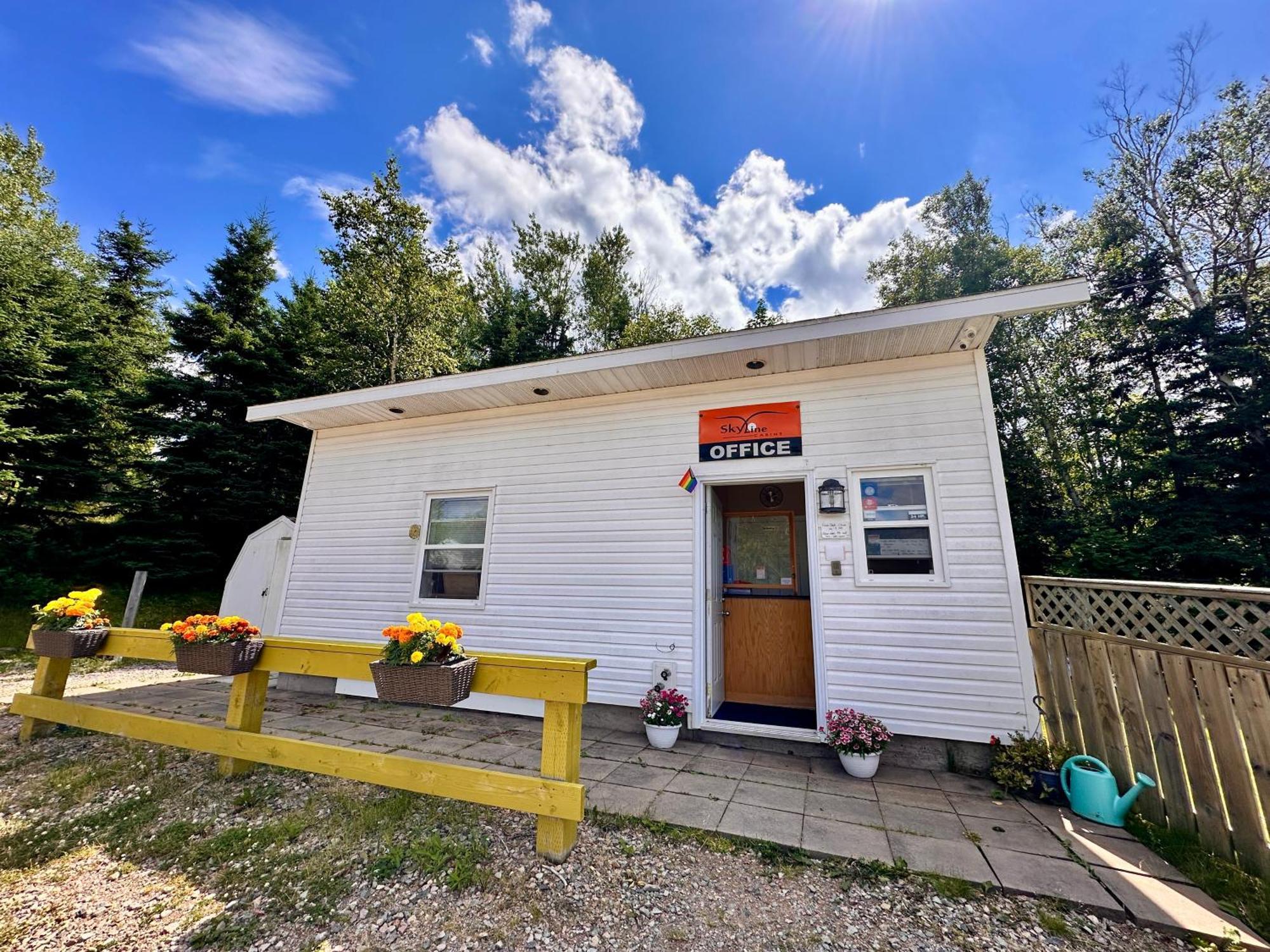 Skyline Cabins Ingonish Exterior foto
